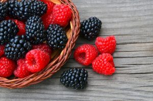 why plant blackberries away from raspberries