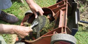 lawn mower blade spinning but not cutting