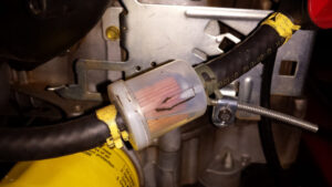 should a lawn mower fuel filter be full